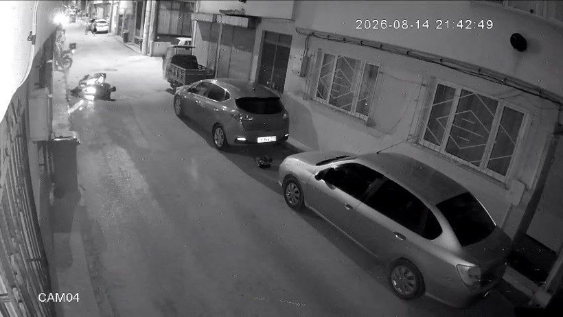Çarpışmanın şiddetiyle yola savruldular: Kavga ihbarına giden Yunus timi kaza yaptı: 2'si polis 4 yaralı - Resim: 4