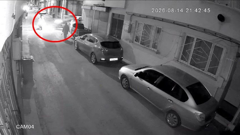 Çarpışmanın şiddetiyle yola savruldular: Kavga ihbarına giden Yunus timi kaza yaptı: 2'si polis 4 yaralı - Resim: 1
