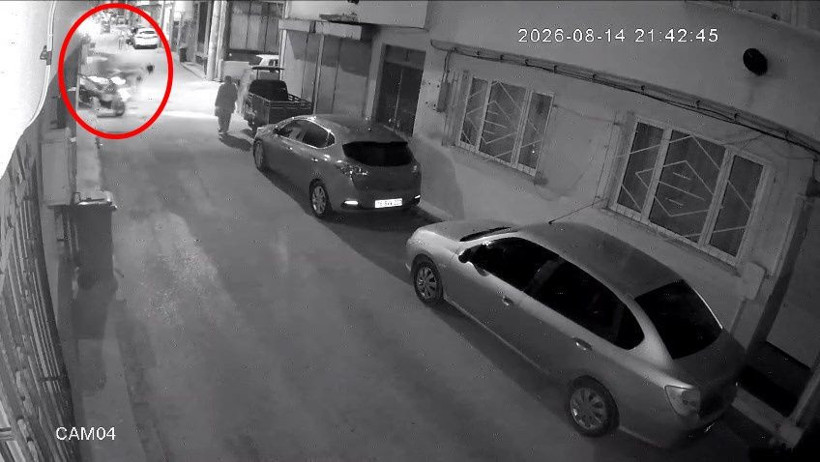 Çarpışmanın şiddetiyle yola savruldular: Kavga ihbarına giden Yunus timi kaza yaptı: 2'si polis 4 yaralı - Resim: 3