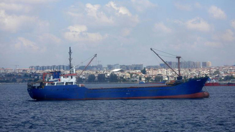 Zonguldak Limanı'nda insanlık dramı: İşveren gemiyi terk etti, işçiler mahsur kaldı - Resim : 2