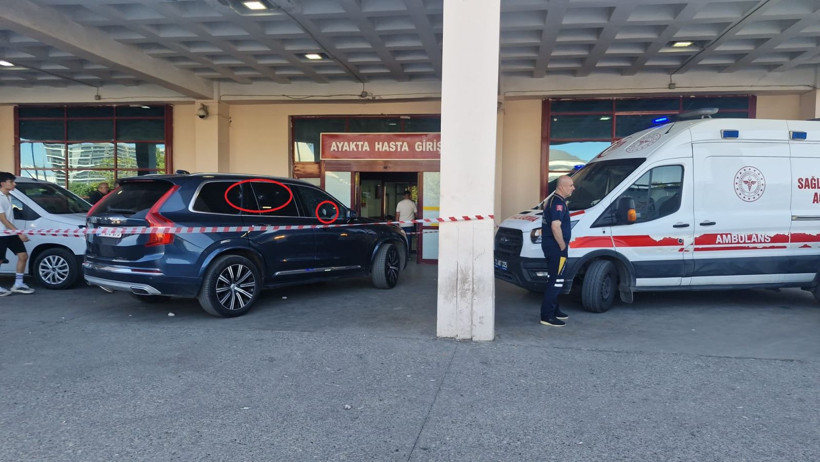 Silahlar konuştu: Cip delik deşik oldu: 3 kişi yara almadan kurtuldu: Saldırı anının görüntüleri ortaya çıktı - Resim: 9
