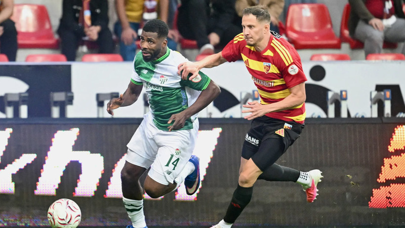 Bursaspor'un yeni yıldızı 1. Lig'i sallıyor: 6 maçı da boş geçmedi - Resim : 2