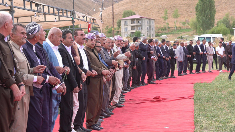 Üç ülkenin insanı aynı sofrada buluştu: Sınır ötesi düğün - Resim : 2