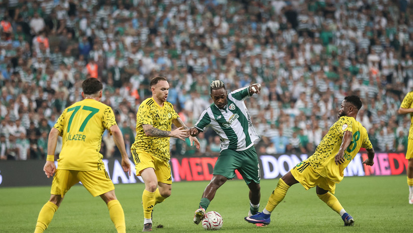 Bursaspor evinde fırsat tepti: 4 gollü maçta kazanan çıkmadı - Resim : 1