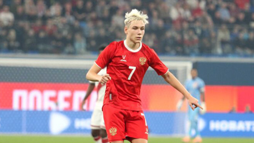 Galatasaray'ın yeni transferi Batrakov'a milli davet - Resim : 1
