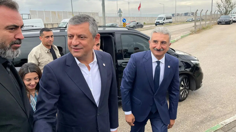 Özgür Özel ve YENİ Parti heyetinden Bozbey’e cezaevi ziyareti - Resim : 1