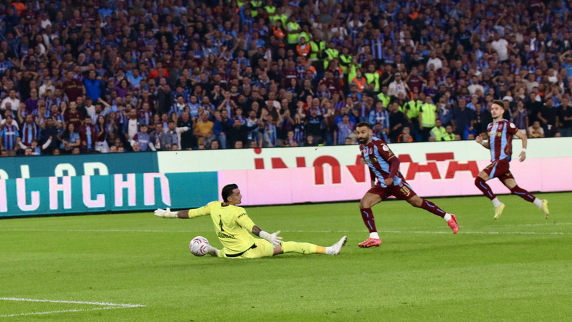 Derbide Salah farkı: Trabzonspor evinde lider Galatasaray'ı 4-0 mağlup etti - Resim : 2