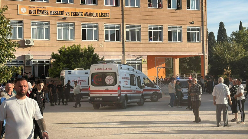 Manisa'da okul önünde silahlı saldırı: Yaralılar var - Resim : 2
