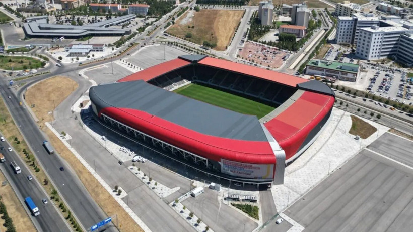 İmzalar atıldı: Süper Lig ekibi stadını kiralıyor - Resim : 1
