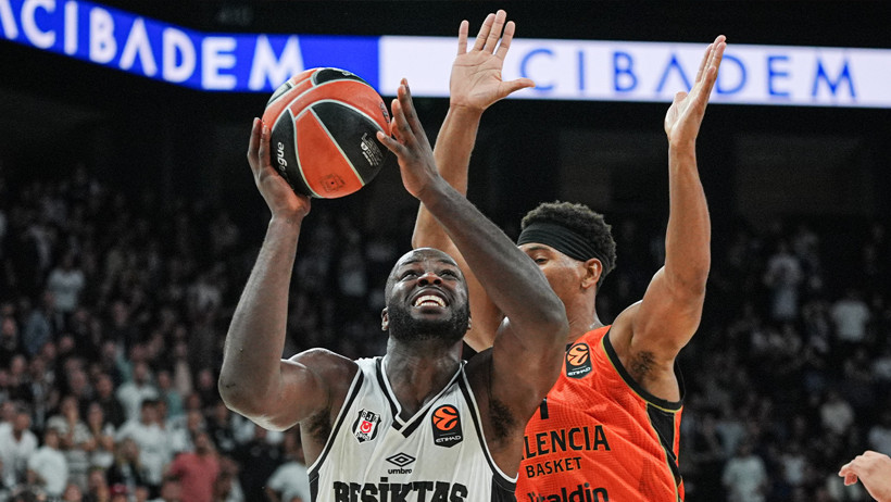 Beşiktaş Valencia'ya 2 sayıyla kaybetti - Resim : 2