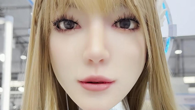 Bu insansı robot hüngür hüngür ağlıyor: Baya gözyaşı döküyor - Resim : 1