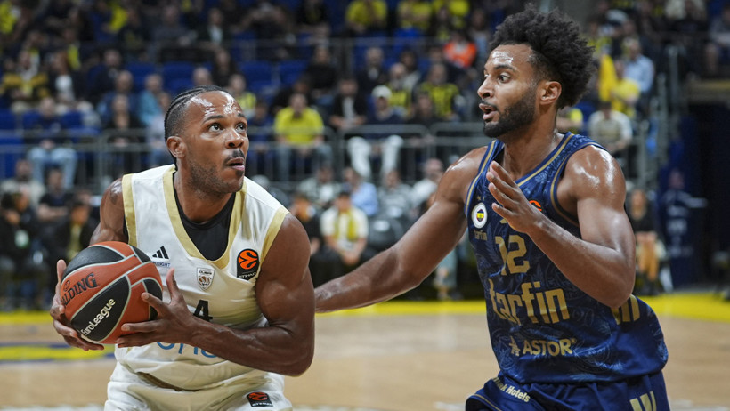 Fenerbahçe Tarfin Dubai'yi 76-66 mağlup ederek EuroLeague'de üçte üç yaptı - Resim : 1