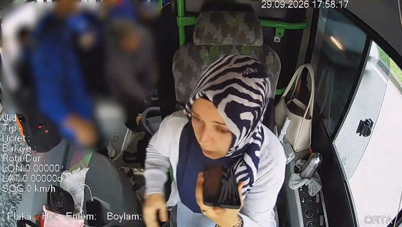 Otobüste korku dolu anlar: Kadın sürücü soğukkanlılığıyla hayat kurtardı - Resim : 1