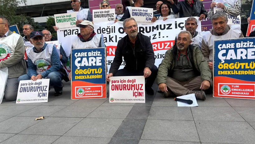 Ali Şekeroğlu için emeklilerden oturma eylemi: Para için değil onurumuz için sokaklardayız - Resim : 1
