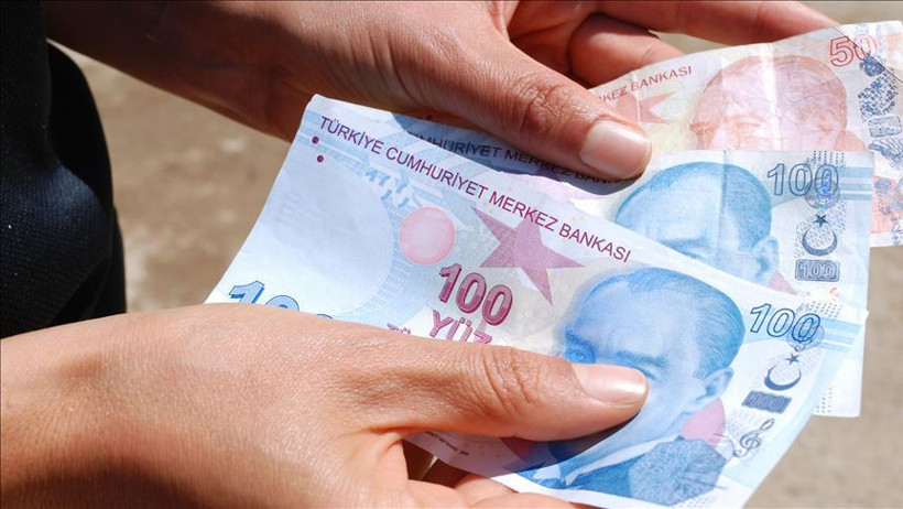Milyonlarca emekliyi ilgilendiriyor: AYM'den ikramiye kararı - Resim : 1