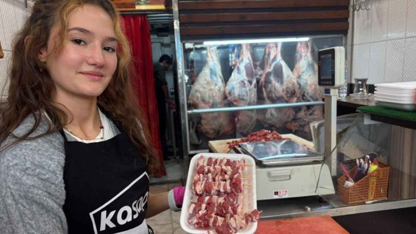 18 yaşında kasaplığın ustası oldu - Resim : 2