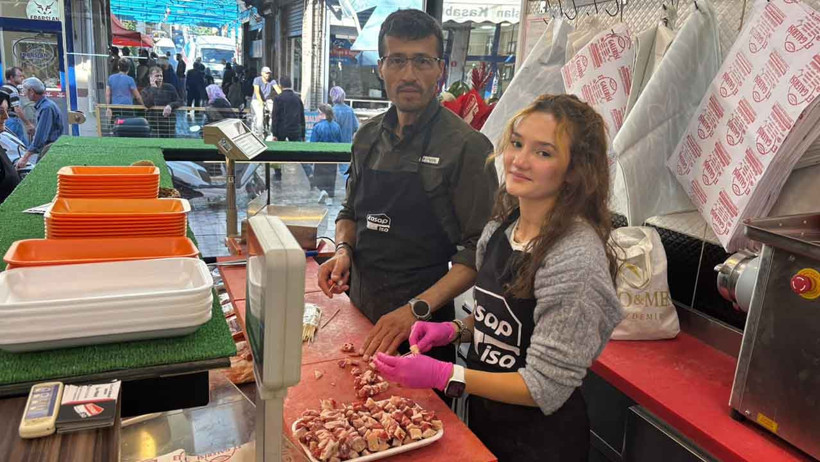 18 yaşında kasaplığın ustası oldu - Resim : 1