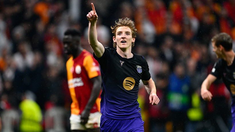 Galatasaray Barcelona'ya direnemedi: Öne geçtiği maçta ikinci yarıda dağıldı - Resim : 13