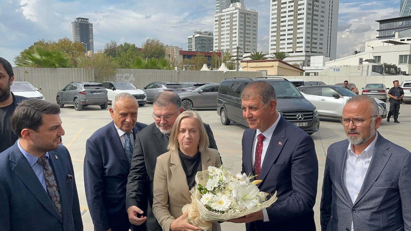 Cemil Tugay AK Parti İl binasında konuştu: Görünce şaşırdım - Resim : 2