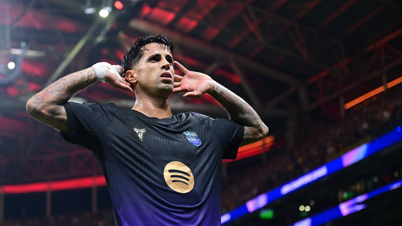 Galatasaray Barcelona'ya direnemedi: Öne geçtiği maçta ikinci yarıda dağıldı - Resim : 10