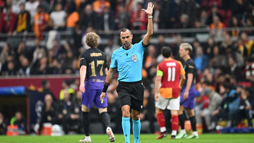 Galatasaray Barcelona'ya direnemedi: Öne geçtiği maçta ikinci yarıda dağıldı - Resim : 9
