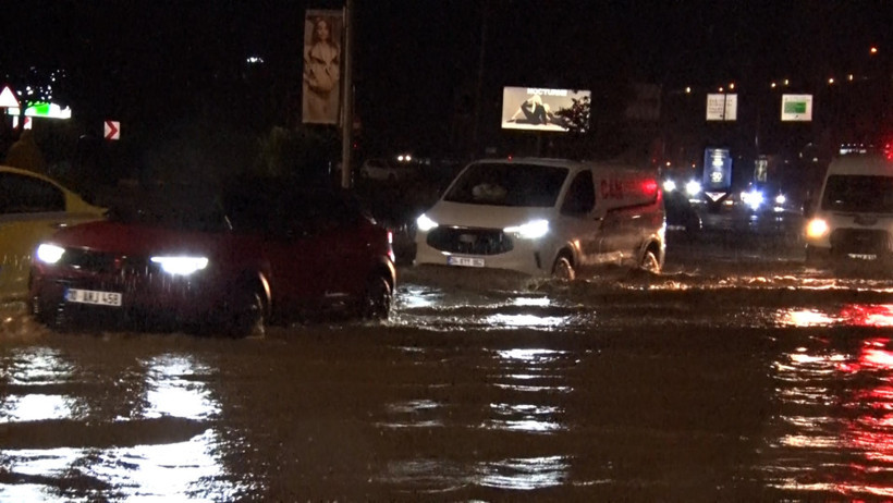 İstanbul’da böylesi tarihte görülmedi: Selin ortasında can pazarı - Resim : 5