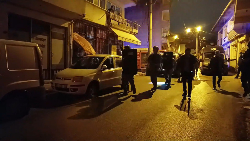 Annesini rehin aldı: Bursa’da saniyelerle yarışılan operasyon - Resim : 1