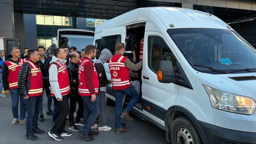 Milyonluk 'ucuz araç' oyunu bozuldu: Çok sayıda kişi gözaltına alındı - Resim : 2