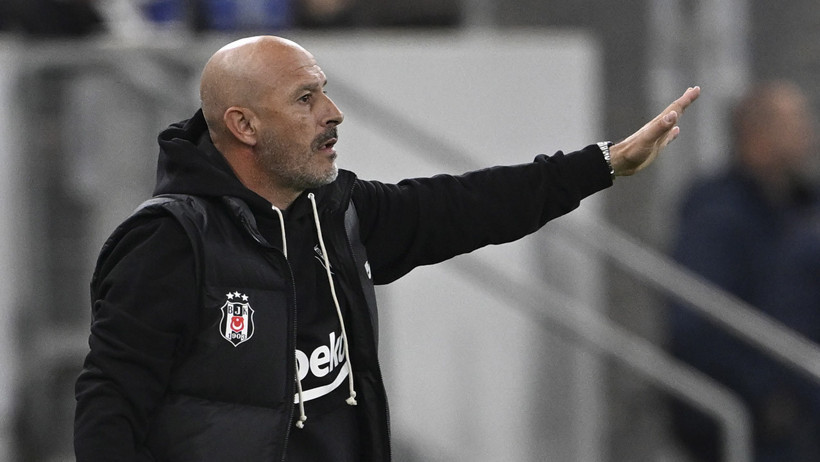 Vincenzo Italiano'dan galibiyet sonrası Orkun K&ouml;k&ccedil;&uuml; s&ouml;zleri: '&Ccedil;ok &uuml;zg&uuml;n&uuml;m' - Resim : 1