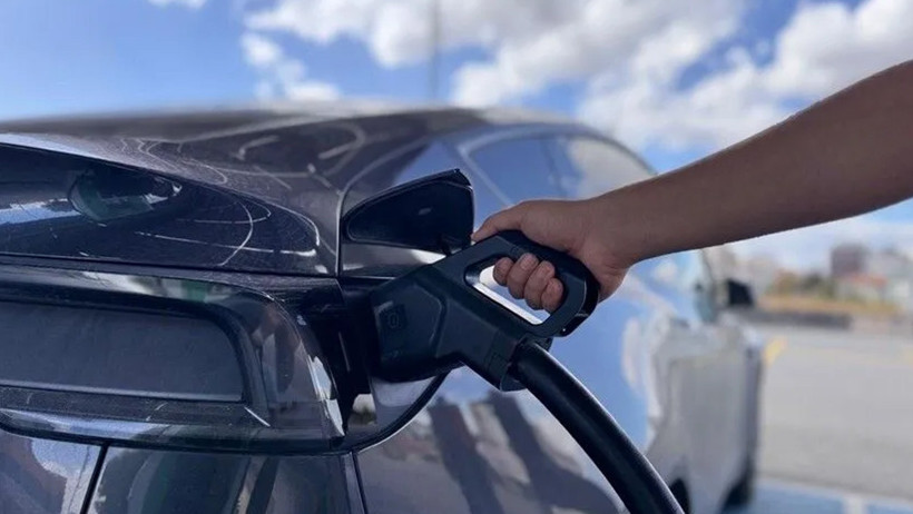 Türkiye'de büyük dönüşüm: Elektrikli ve hibrit sayısında rekor patlama - Resim : 1