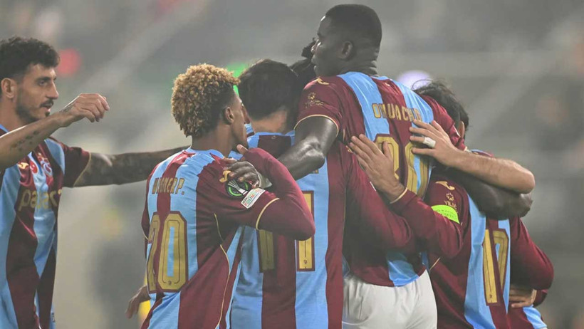 Trabzonspor'a Beşiktaş derbisi öncesi Onuachu'dan kötü haber: Gol atıp sakatlanmıştı - Resim : 1