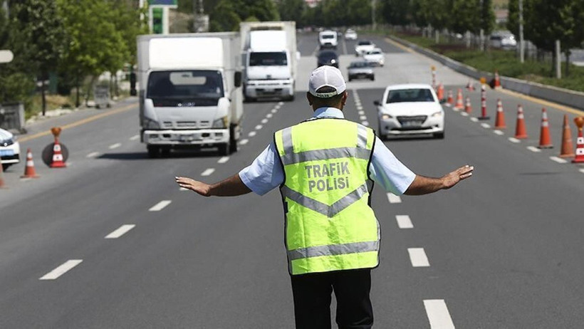 İstanbul'da yarın 16 yol trafiğe kapatılacak - Resim : 1