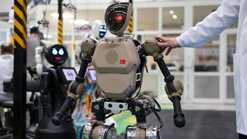 Konya’da geliştirilen insansı robot AKINCI-5' için geri sayım - Resim : 1