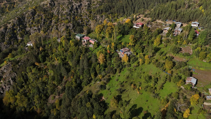 Bilinmeyen rota: Artvin'de bulutlara komşu köyde sonbahar büyüsü - Resim : 1