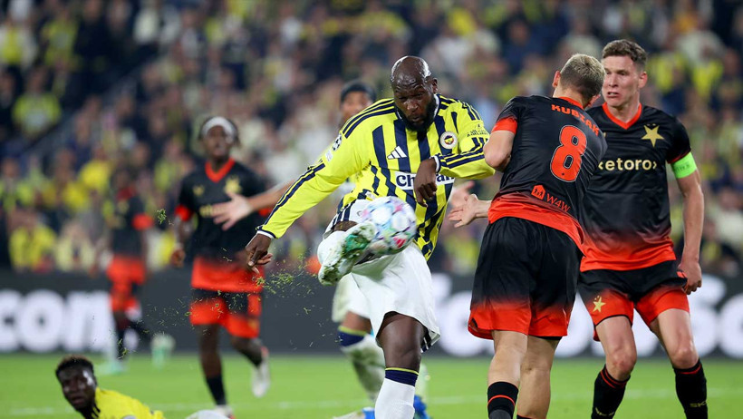 Fenerbahçe 90'da galibiyeti kaçırdı: Slavia Prag 2-0'dan geri geldi - Resim : 8