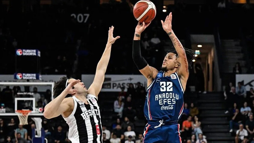Anadolu Efes ile Beşiktaş EuroLeague'de karşı karşıya gelecek - Resim : 1