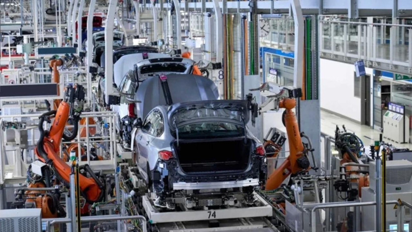 BMW 8 bin çalışanıyla yollarını ayıracak: Tazminat 650 bin euroyu aşıyor - Resim : 1