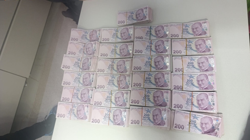 Ankara ve İstanbul'da terör örgütü IŞİD’in finans ağı çökertildi - Resim : 1