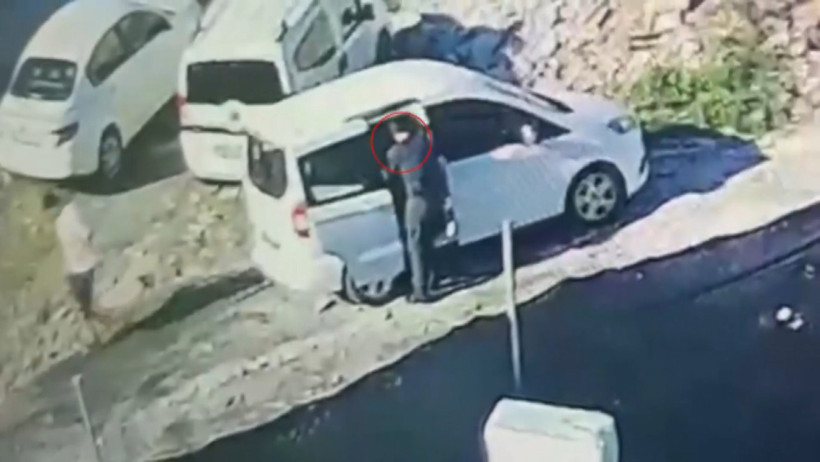 İstanbul’da cinayet sonrası çöp toplayıcısı kılığına girip kaçmış - Resim : 1