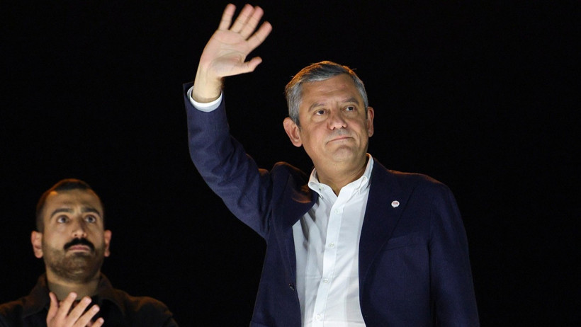 Özgür Özel canlı yayında açıkladı: AK Parti'de 60'a yakın isim bu fonun içinde - Resim : 2