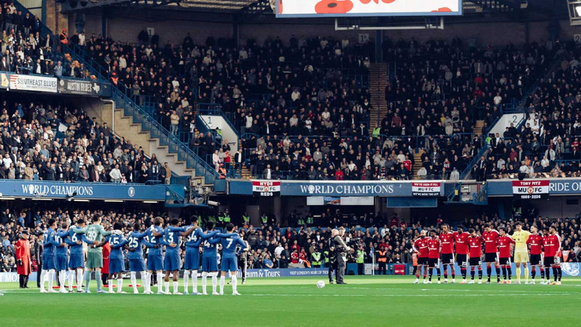 Chelsea Manchester United'ı 2-0 mağlup etti: Lisandro Martinez kırmızı kart gördü - Resim : 4