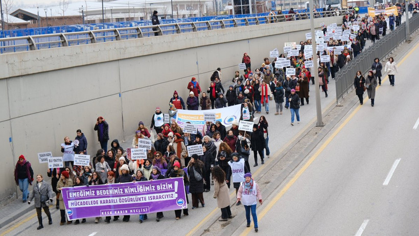 Ankara’da kadınlardan güçlü mesaj: “Yaşam hakkımızdan vazgeçmiyoruz” - Resim : 3