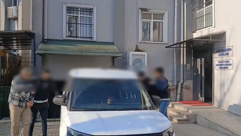 B&uuml;y&uuml;k&ccedil;ekmece&rsquo;de sokak satıcılarına darbe vuruldu: 5 g&ouml;zaltı - Resim : 4