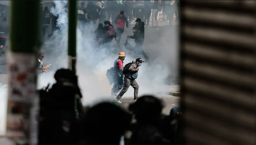 Bolivya Devle Başkanı maaşını yarıya indirdi: Ülkede haftalardır protestolar sürüyor - Resim : 4
