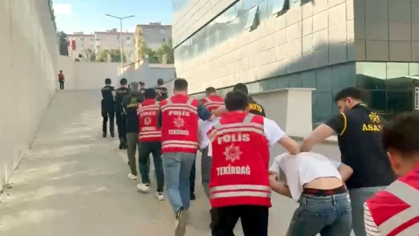 6 ilde dev operasyon: Kendilerini polis-savcı olarak tanıtıp 18 milyon lira dolandırdılar - Resim : 1