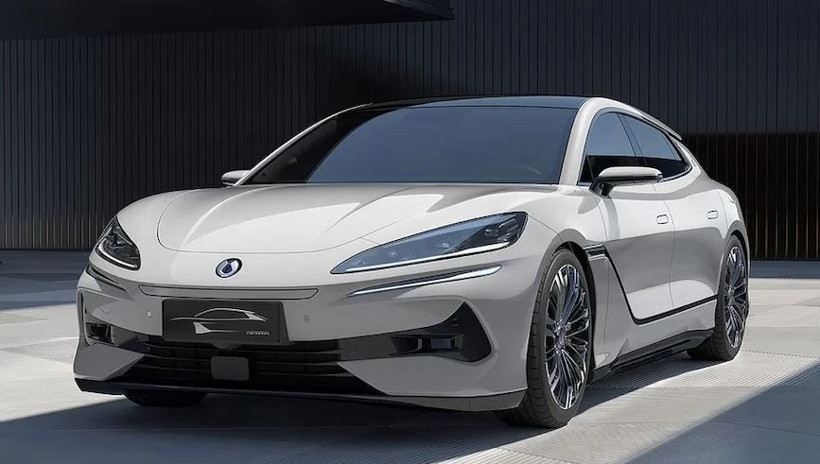 Dünyanın en uzun menzilli elektrikli otomobili tanıtıldı: Tam bir teknoloji harikası... - Resim: 6