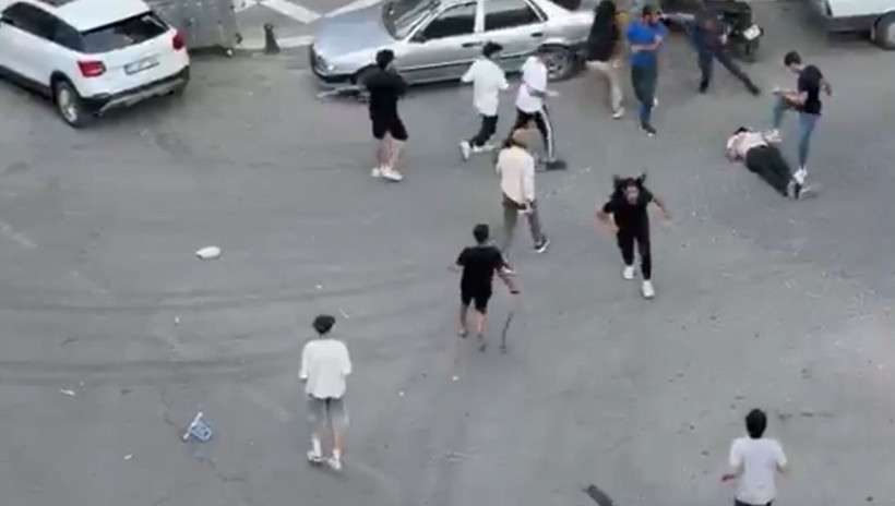 Öfkeleri dinmedi, pusuya yattılar: Kadınlar da sopalarla savaşa katıldı: Bilanço ağır - Resim: 3