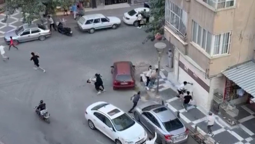 Öfkeleri dinmedi, pusuya yattılar: Kadınlar da sopalarla savaşa katıldı: Bilanço ağır - Resim: 1