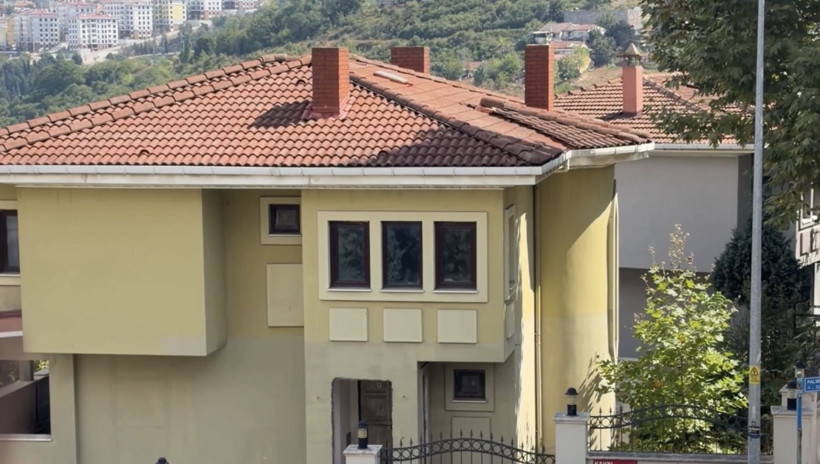 Üsküdar’daki villada silah sesleri: Ünlü yazar evinde ölü bulundu: Eski eşi polisi aradı - Resim: 4