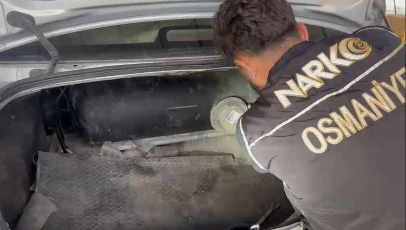 Çekici oyunu tutmadı: Tankın içinde çıkanlar polisi şoke etti - Resim : 1